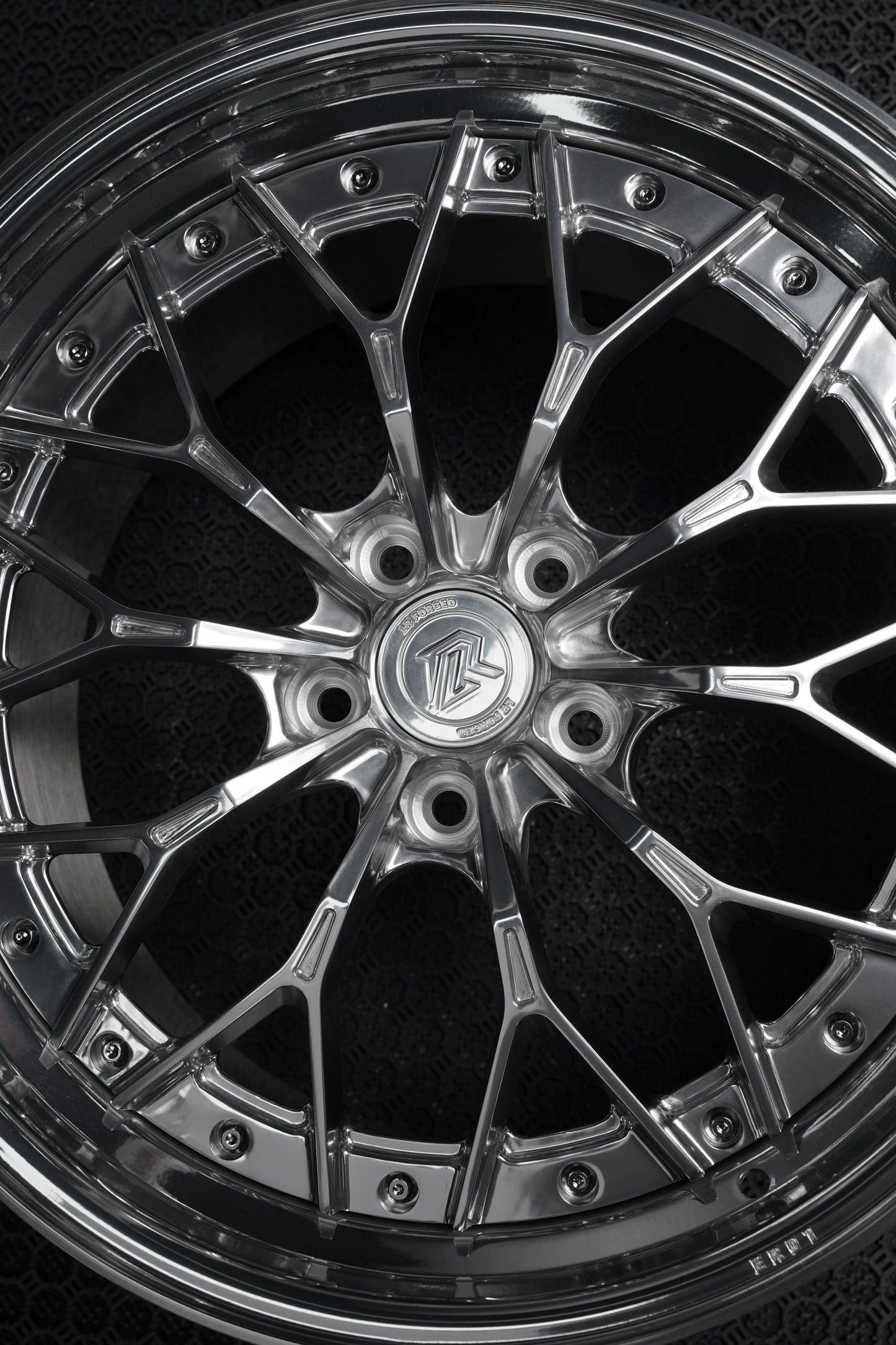 ER01 | LR Forged Two-Piece Forged Wheel LR Forged