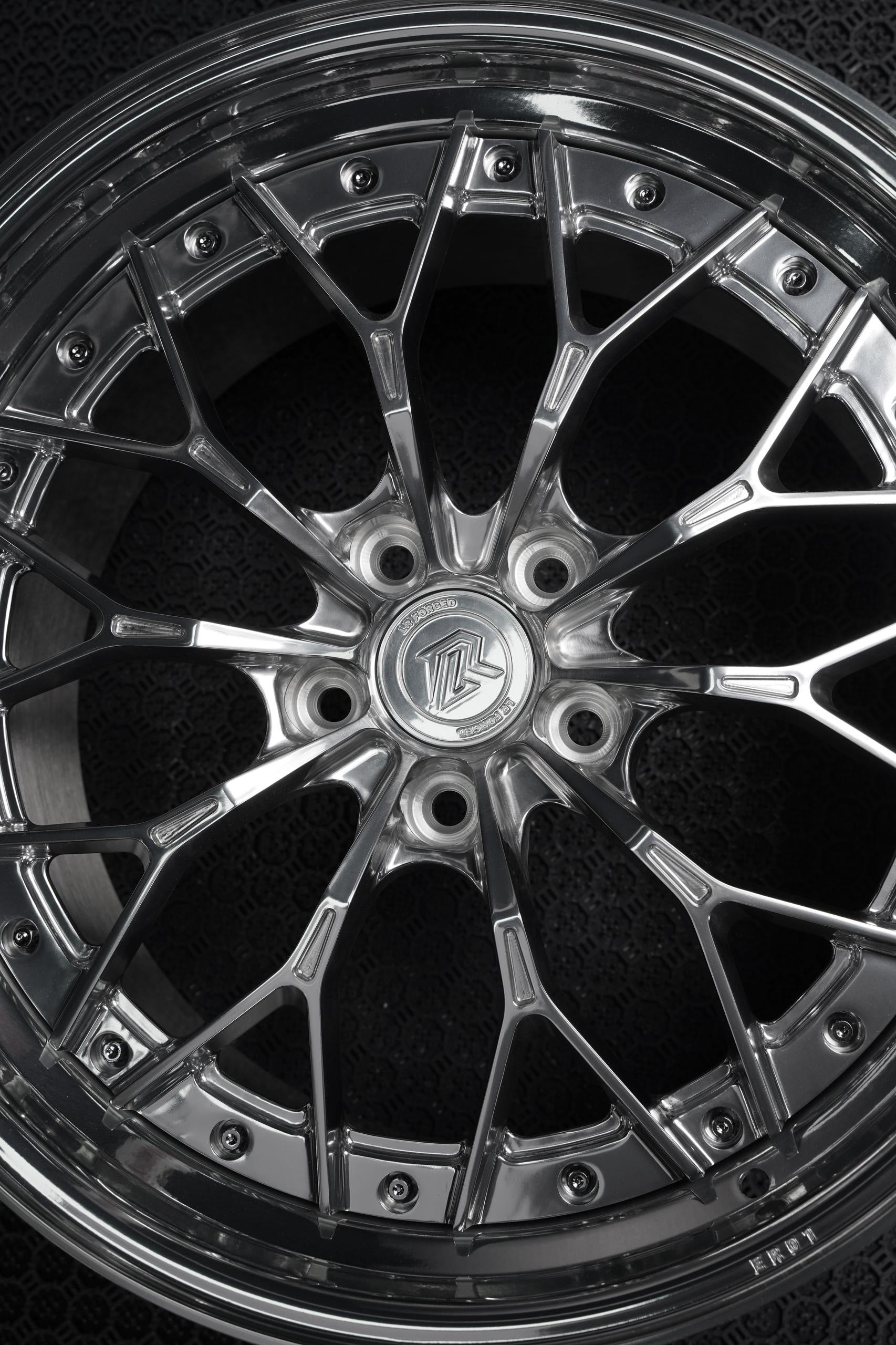 ER01 | LR Forged Two-Piece Forged Wheel LR Forged