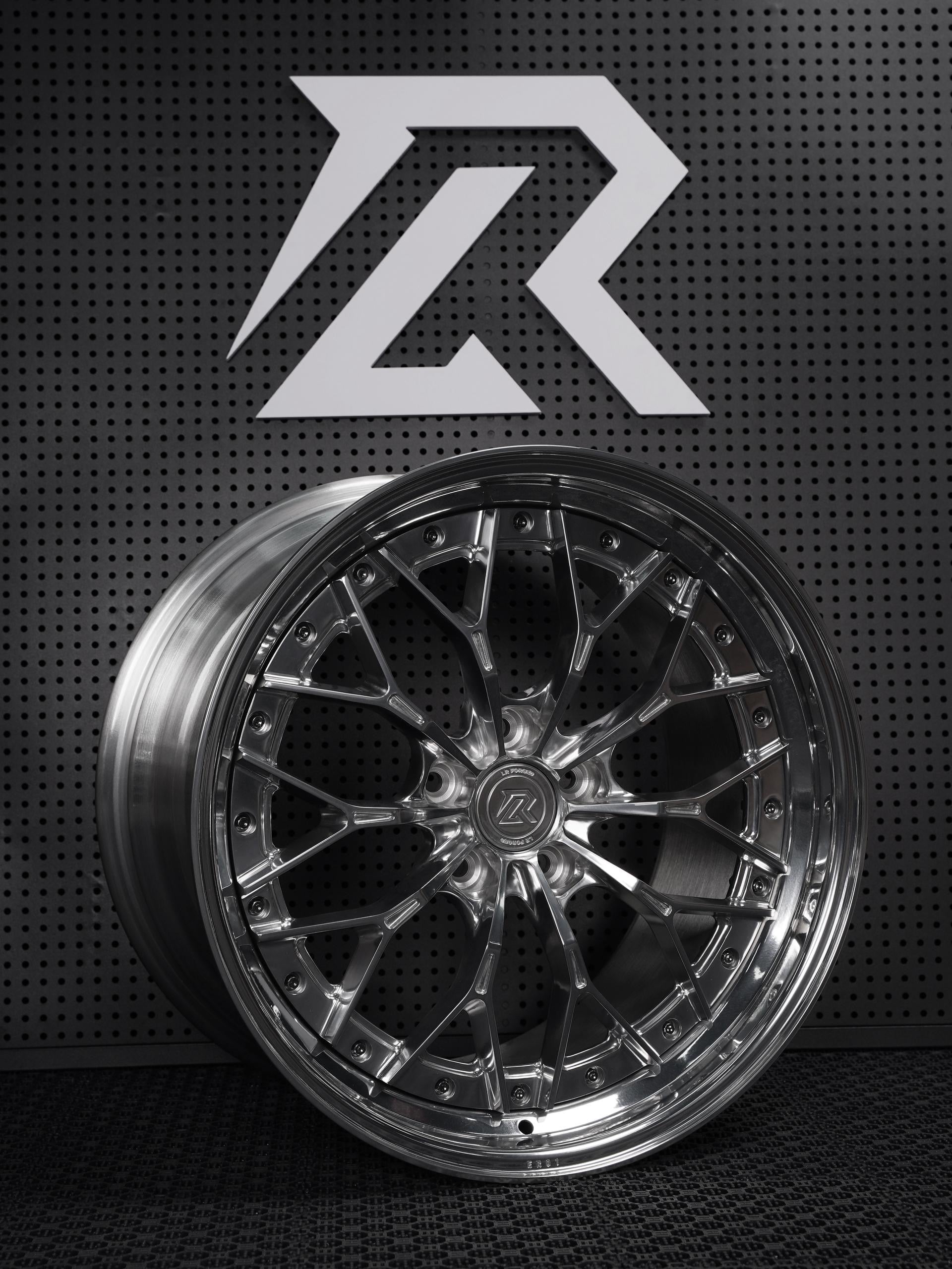 ER01 | LR Forged Two-Piece Forged Wheel LR Forged