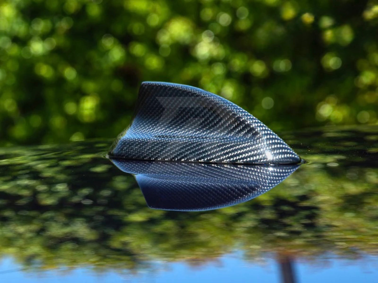 BMW F95 F96 F97 F98 Dry Carbon Fiber Antenna Cover